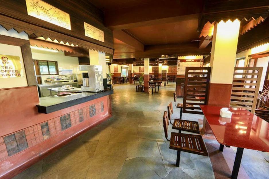 Bharat Hotel Kochi Exteriör bild